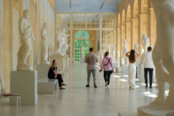 Découvrez la Transformation de Robert Pattinson: Avant et Après Twilight